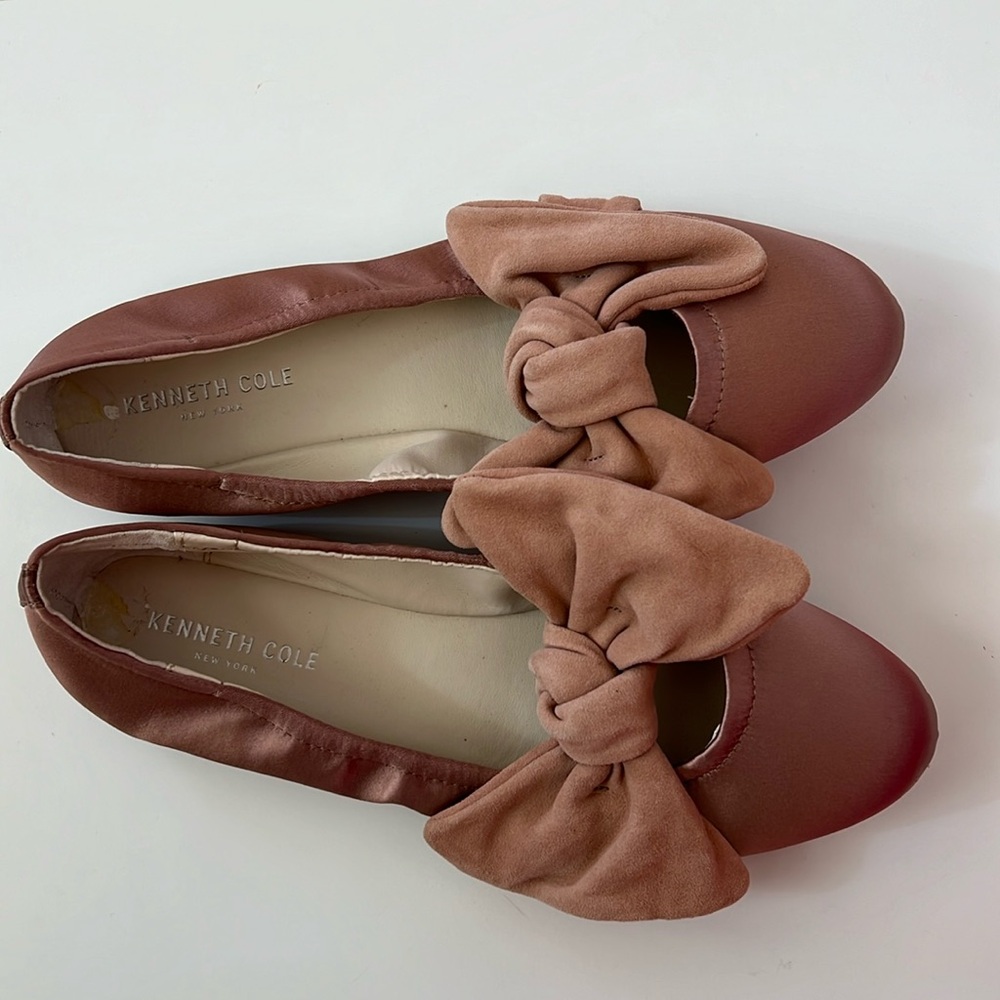 Kenneth Cole Rose Pink Satin Ballet Flats with Velvet Bows (Unworn)